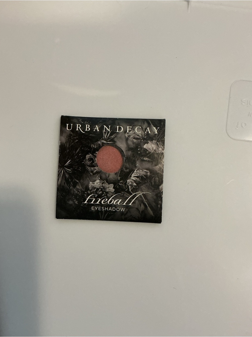 Urban Decay Single Eyeshadow - Shimmery Peachy-Gold